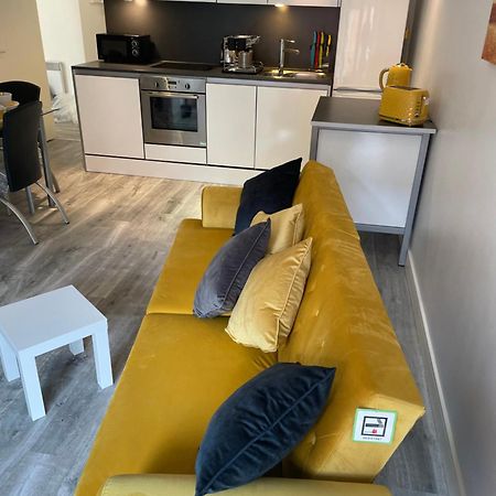 Duplex Apartment In Derby City Centre Ideal For Contractors Buitenkant foto